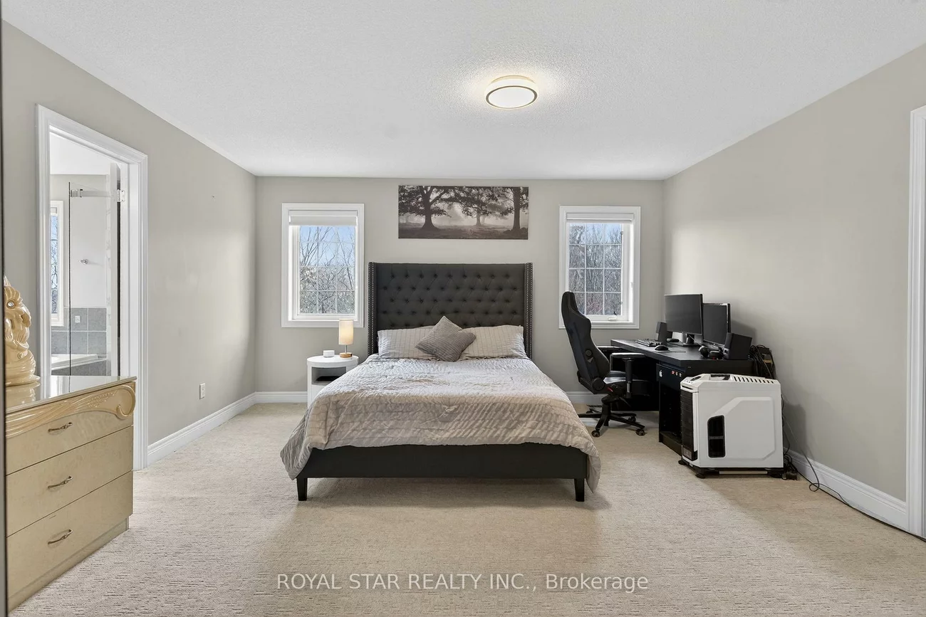 10, Solidarity, Bram West, Brampton