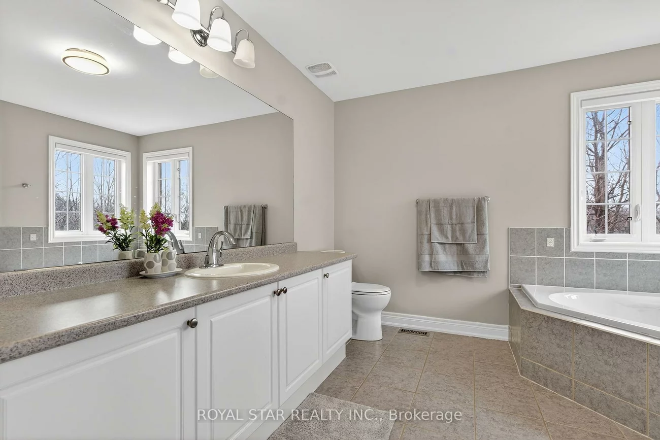 10, Solidarity, Bram West, Brampton