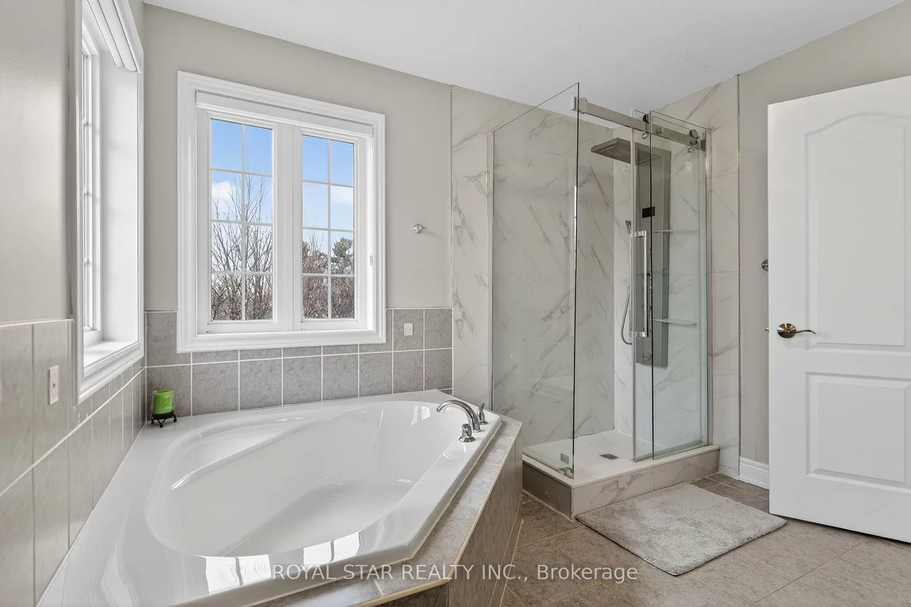 10, Solidarity, Bram West, Brampton