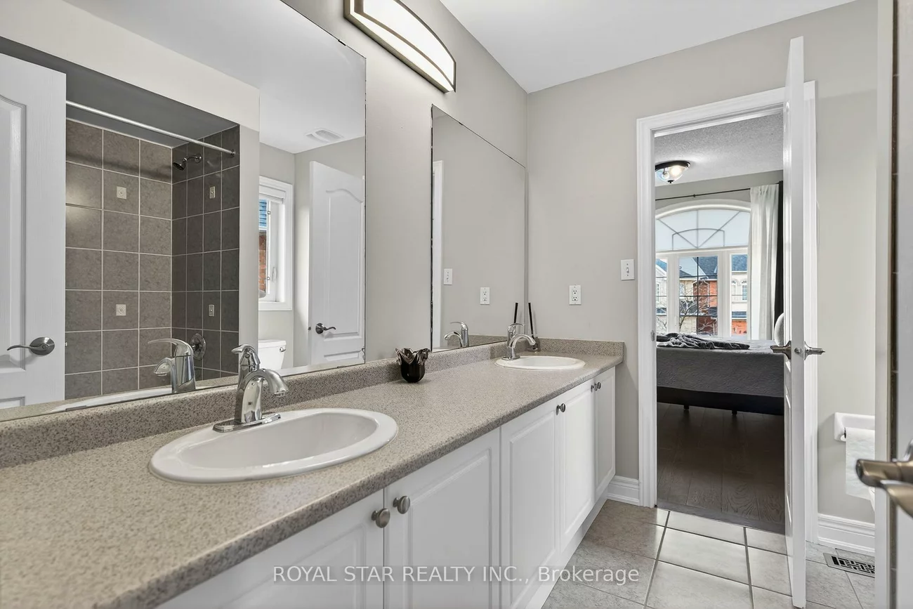 10, Solidarity, Bram West, Brampton