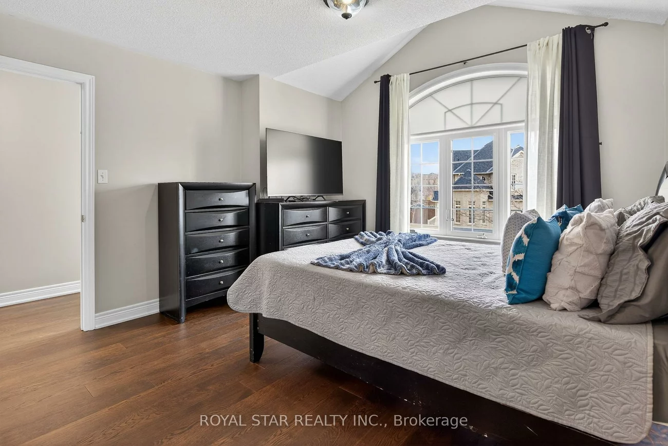 10, Solidarity, Bram West, Brampton