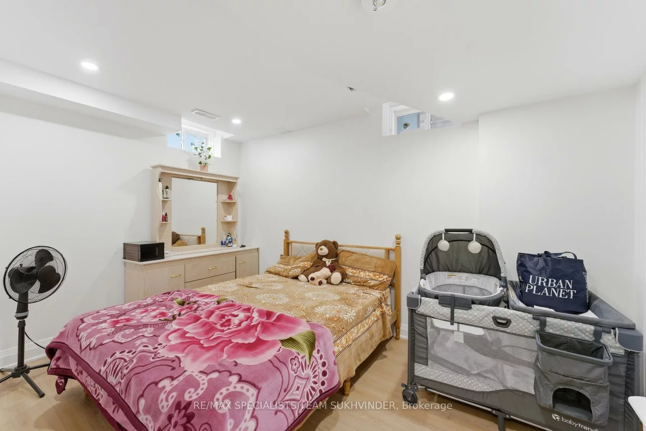 23, Duxbury, Sandringham-Wellington North, Brampton