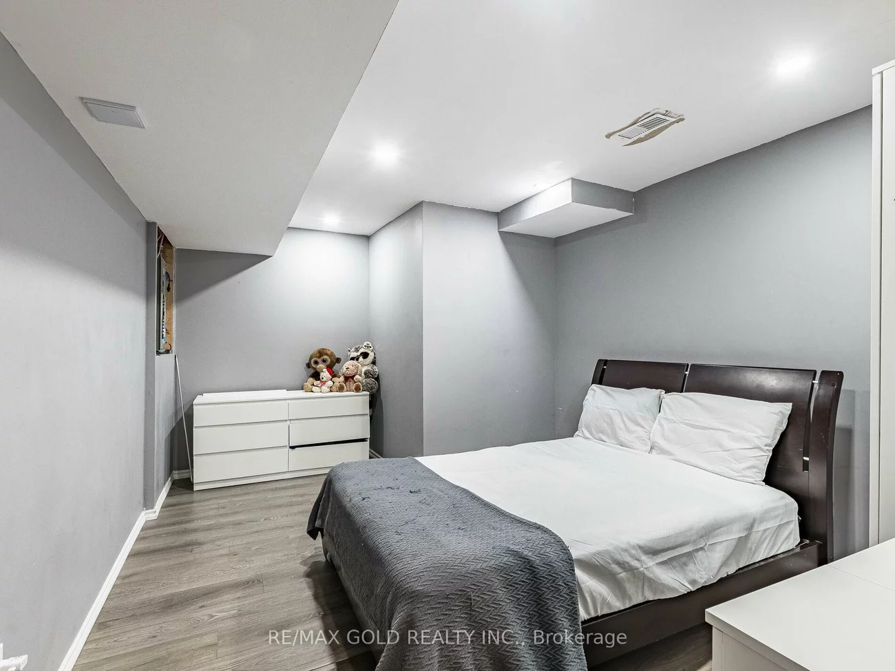 19, Lothbury, Northwest Brampton, Brampton