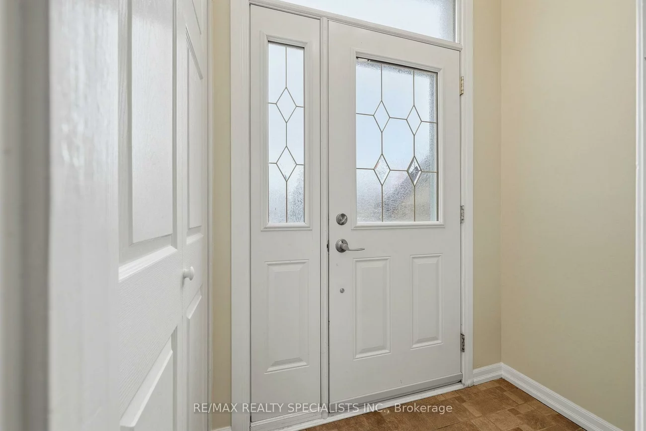 44, Fanshawe, Heart Lake West, Brampton