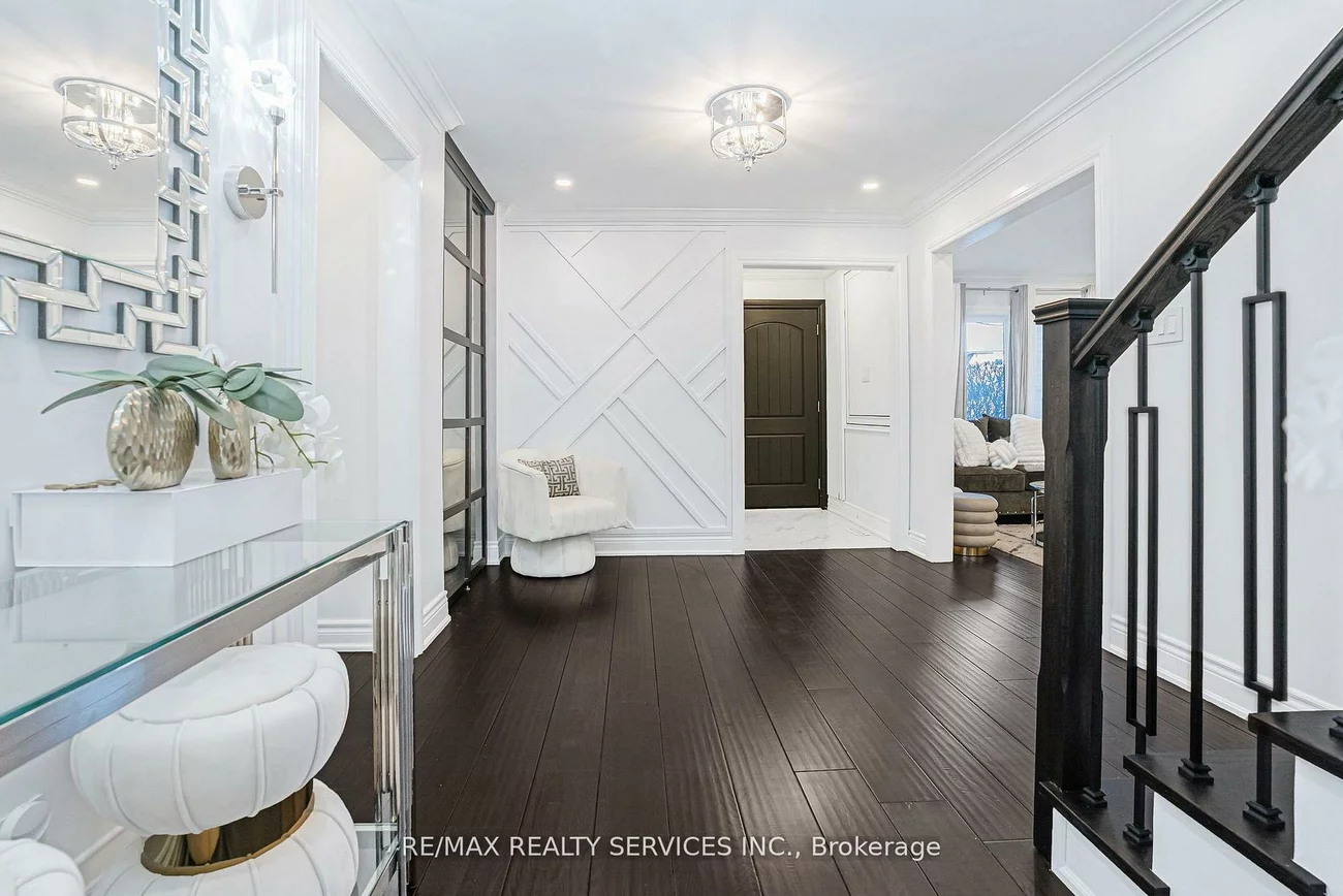 18, Creekview, Heart Lake West, Brampton