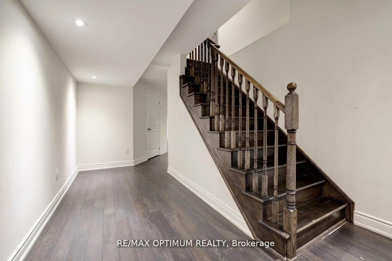 42, OAKMORE, Bram West, Brampton