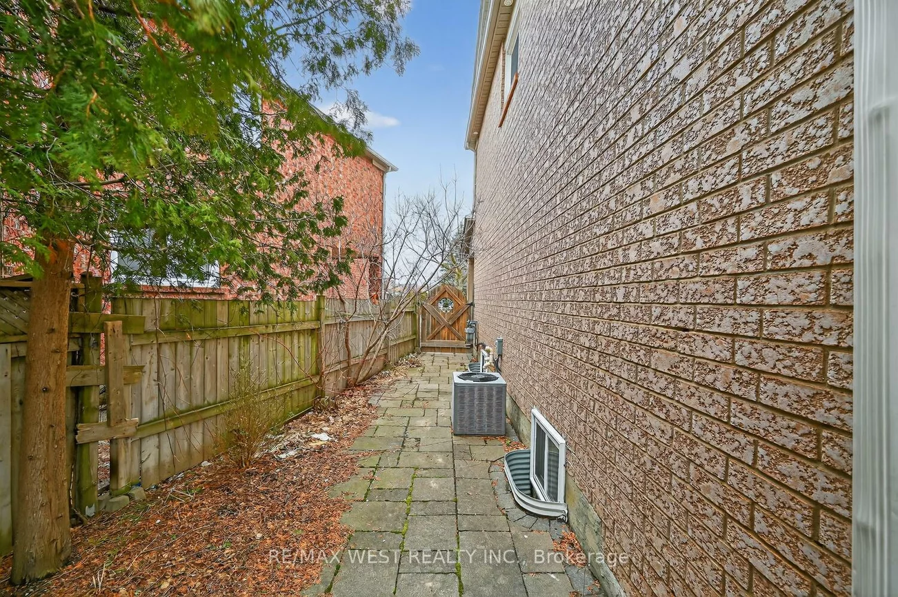 75, Forestgrove, Heart Lake East, Brampton