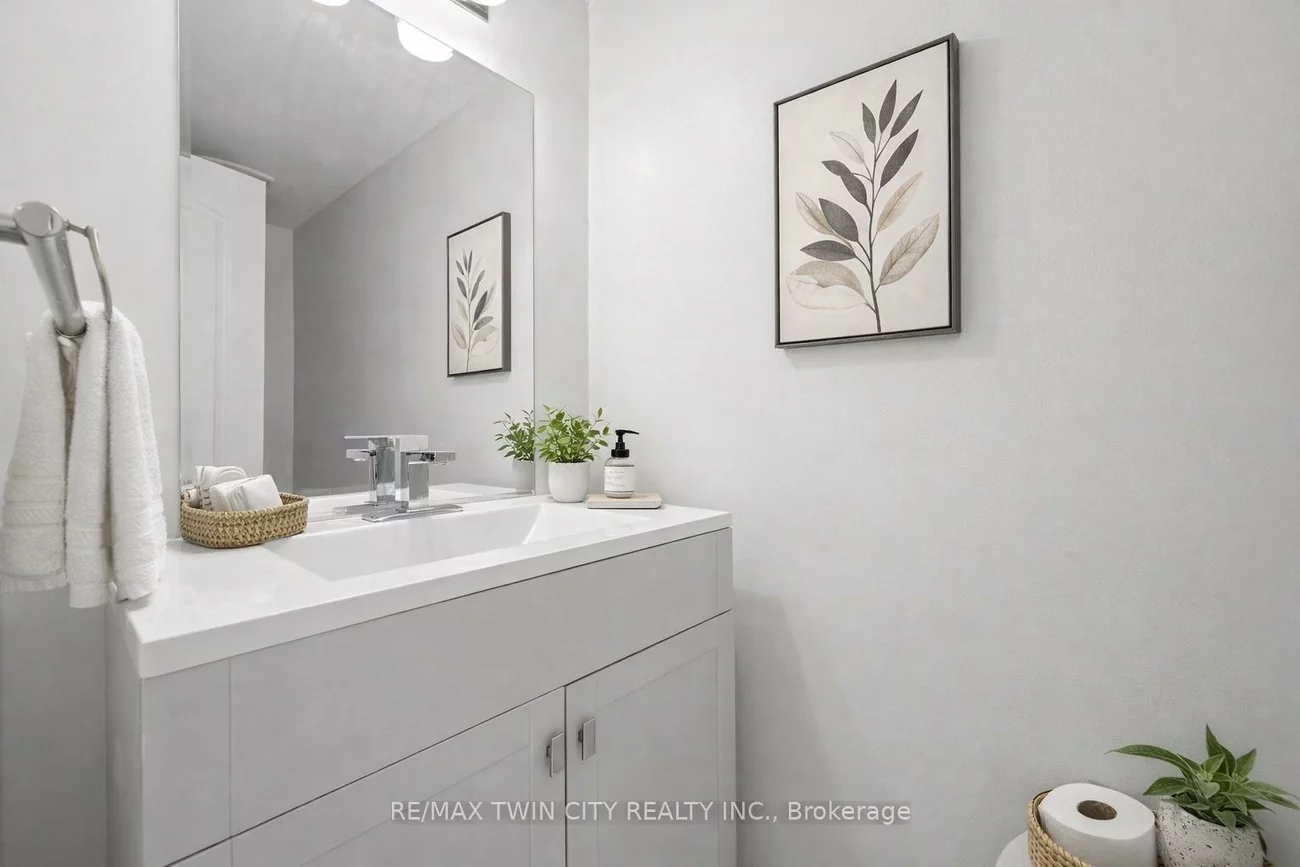 25, Seaborn, Madoc, Brampton