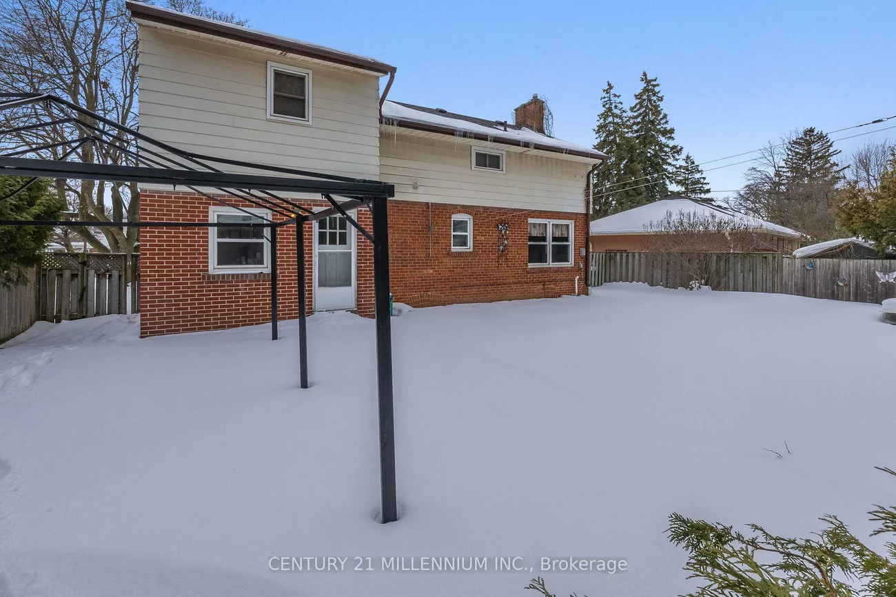 9, Crestview, Brampton East, Brampton