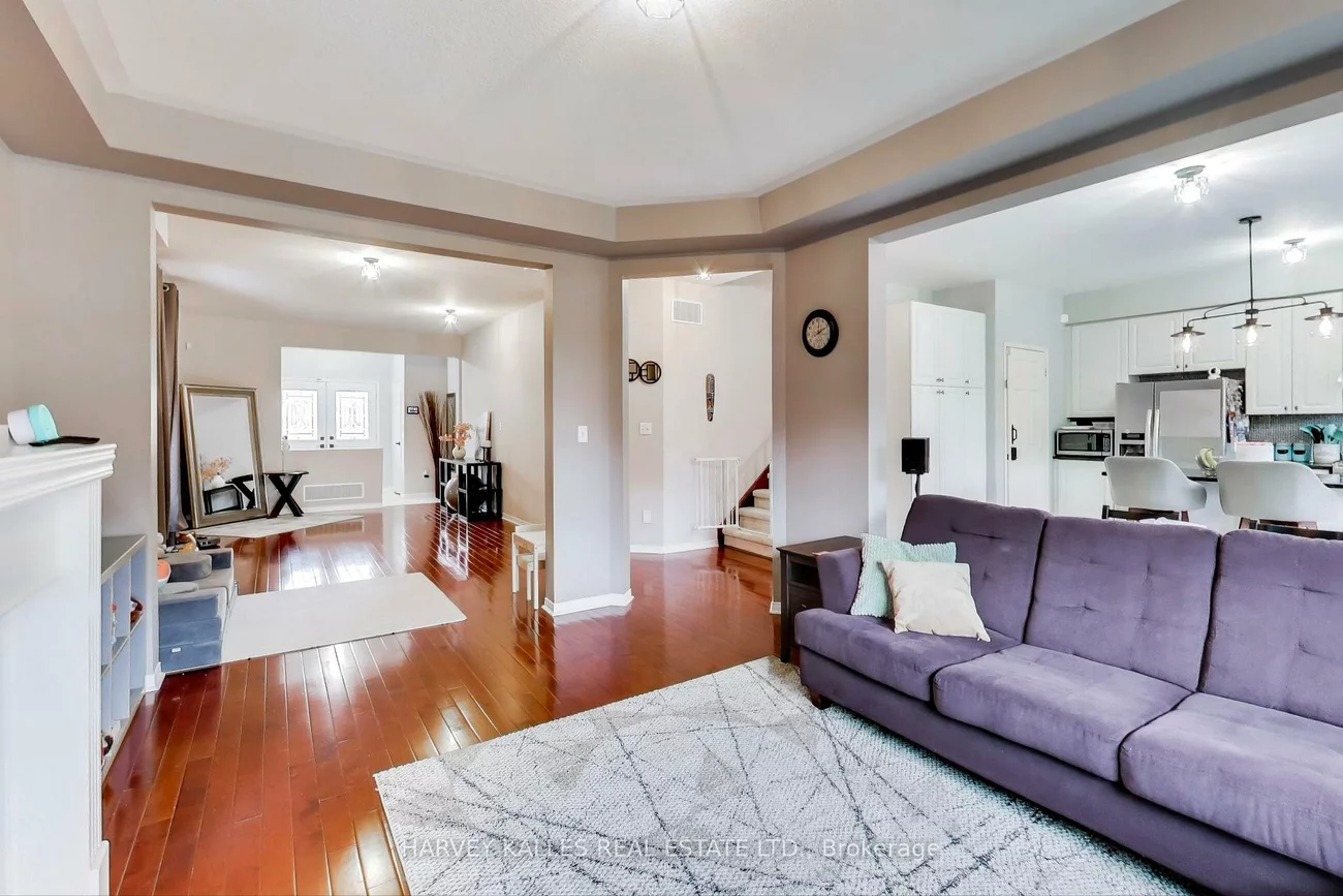 136, Degrassi Cove, Credit Valley, Brampton