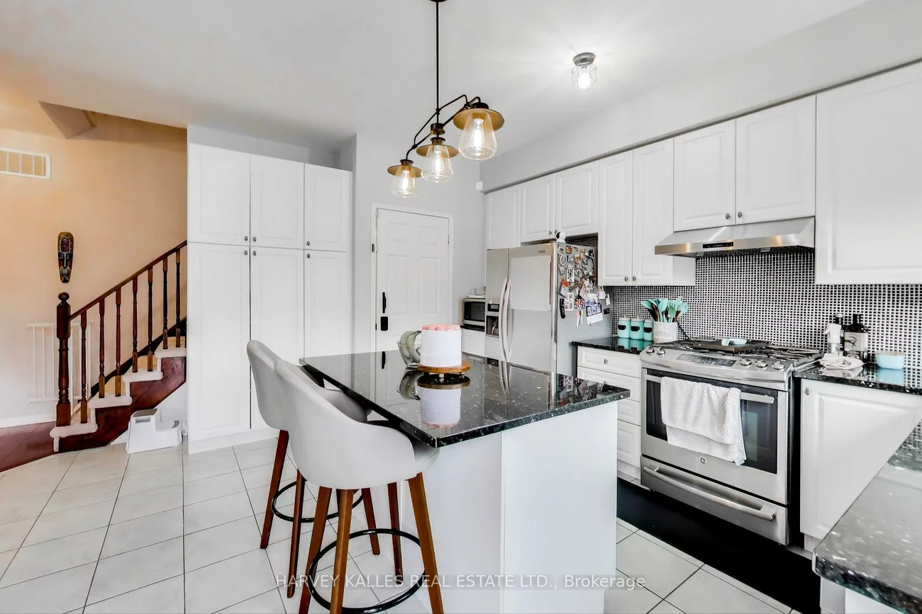 136, Degrassi Cove, Credit Valley, Brampton