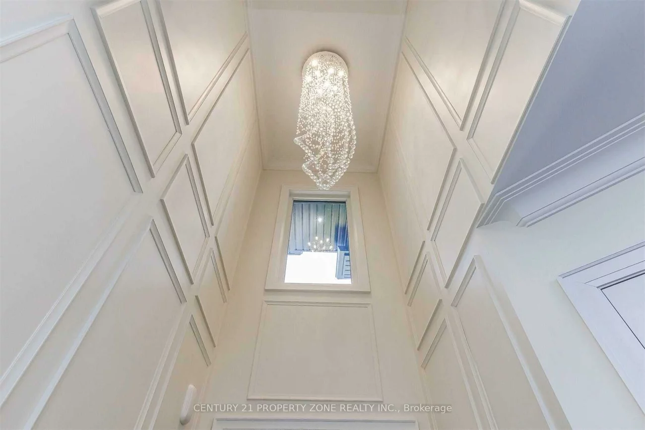 135, Mill, Downtown Brampton, Brampton