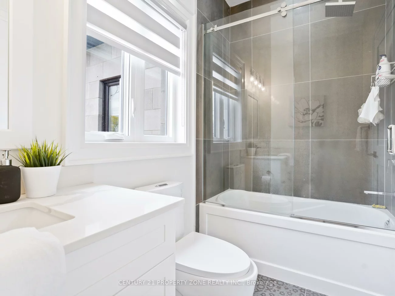 135, Mill, Downtown Brampton, Brampton