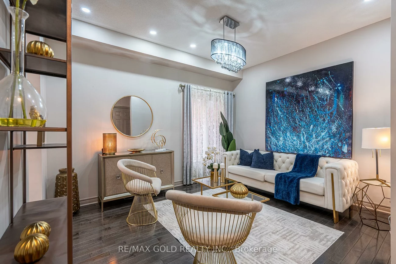 83, Cookview, Sandringham-Wellington, Brampton