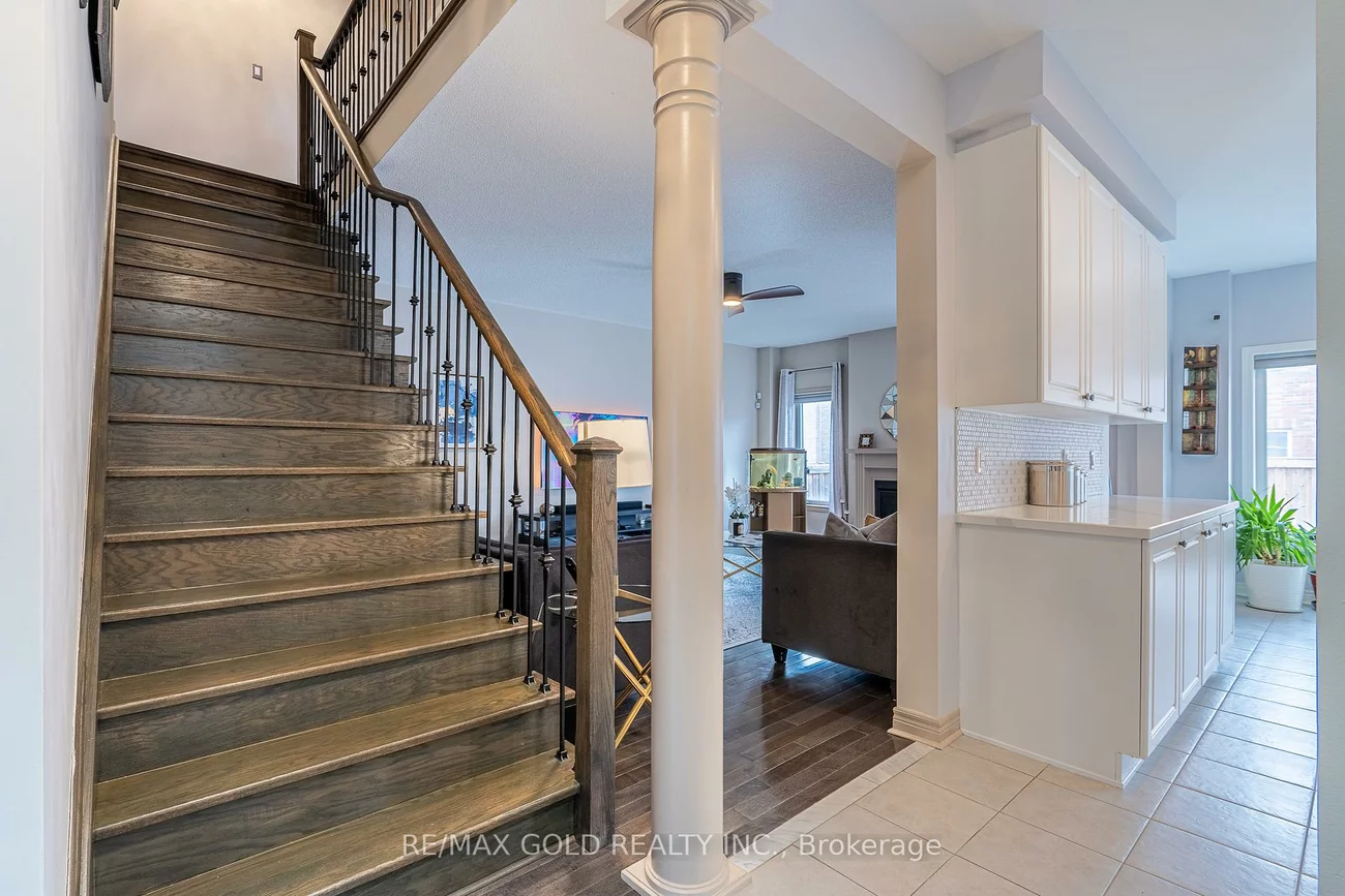 83, Cookview, Sandringham-Wellington, Brampton