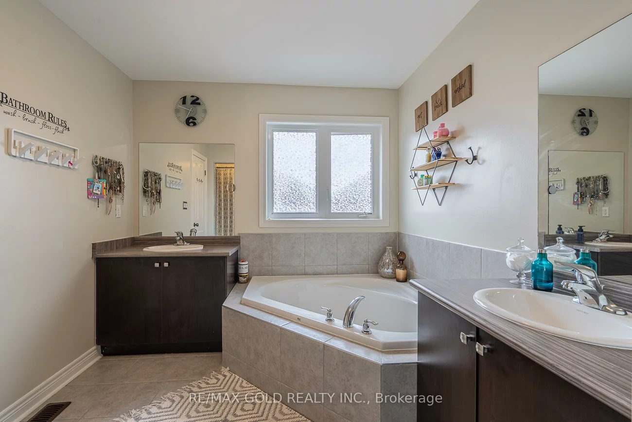 83, Cookview, Sandringham-Wellington, Brampton