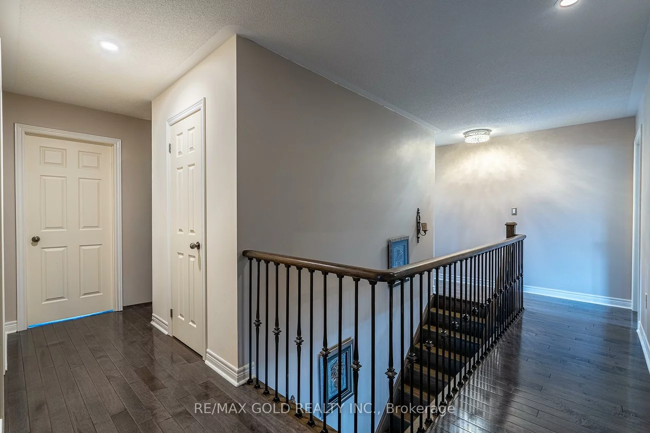 83, Cookview, Sandringham-Wellington, Brampton