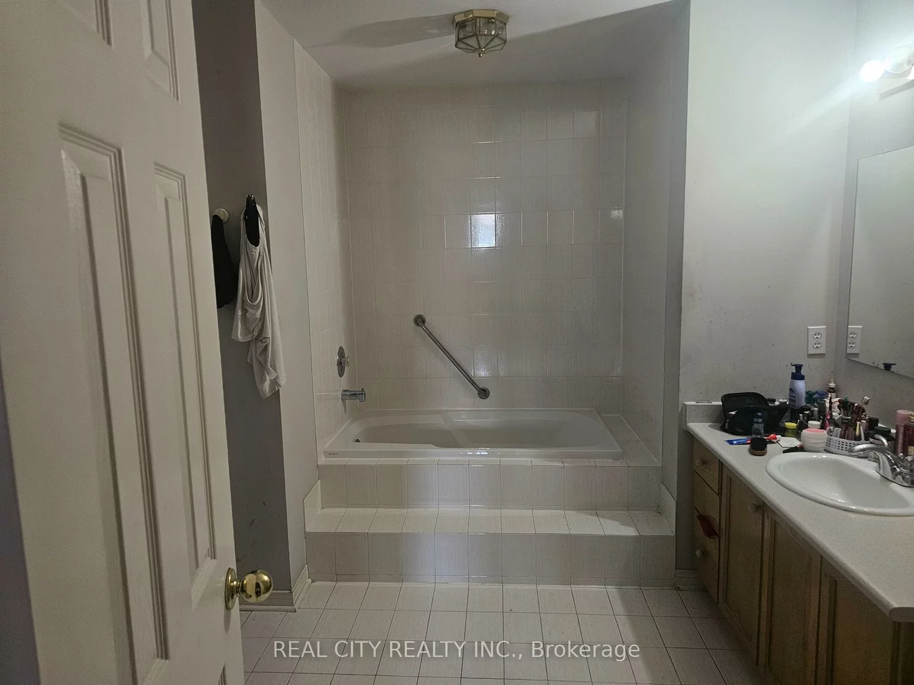 37, Bobcat, Sandringham-Wellington, Brampton