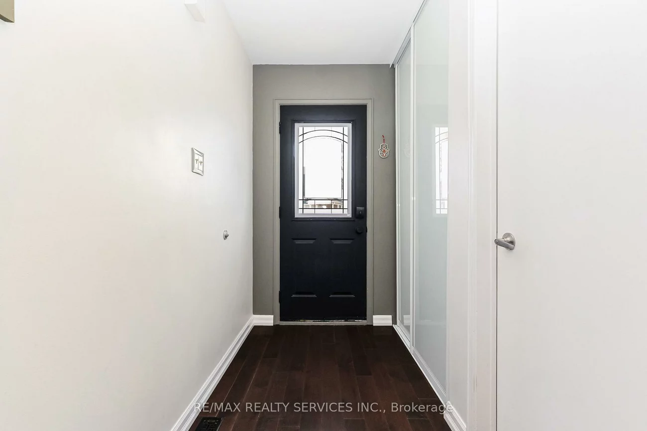 4, Scribner, Heart Lake East, Brampton