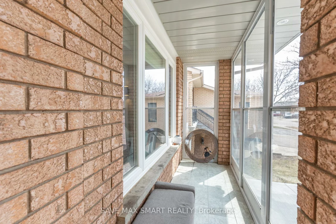 46, Canarvan, Fletcher's Creek South, Brampton