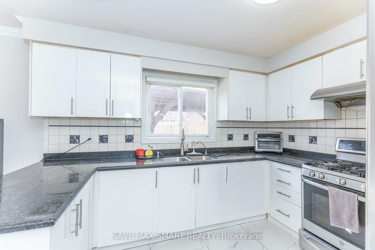 46, Canarvan, Fletcher's Creek South, Brampton