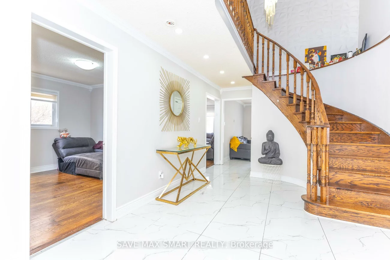 46, Canarvan, Fletcher's Creek South, Brampton