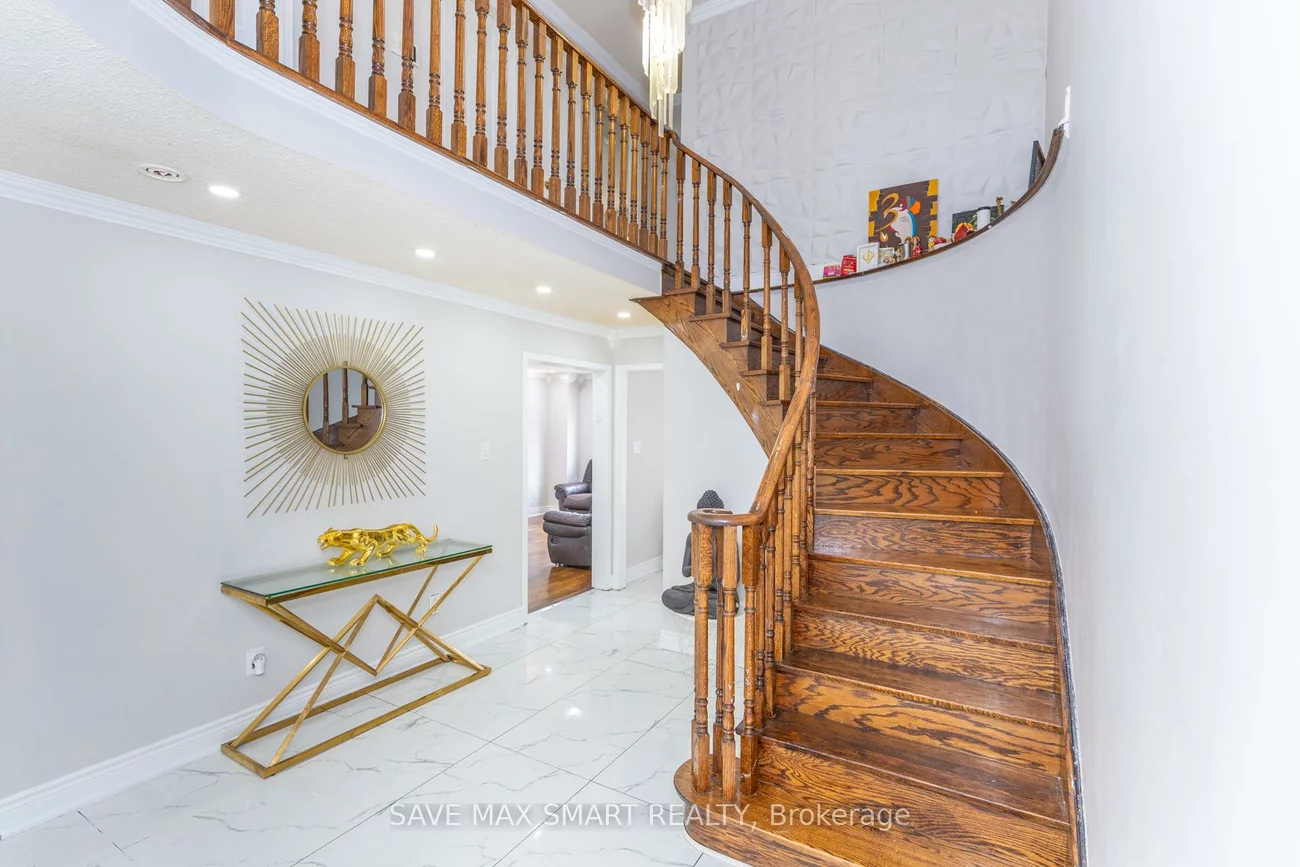 46, Canarvan, Fletcher's Creek South, Brampton