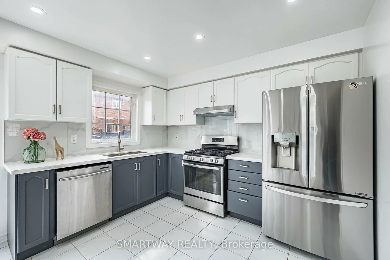 36, Native, Fletcher's Creek Village, Brampton