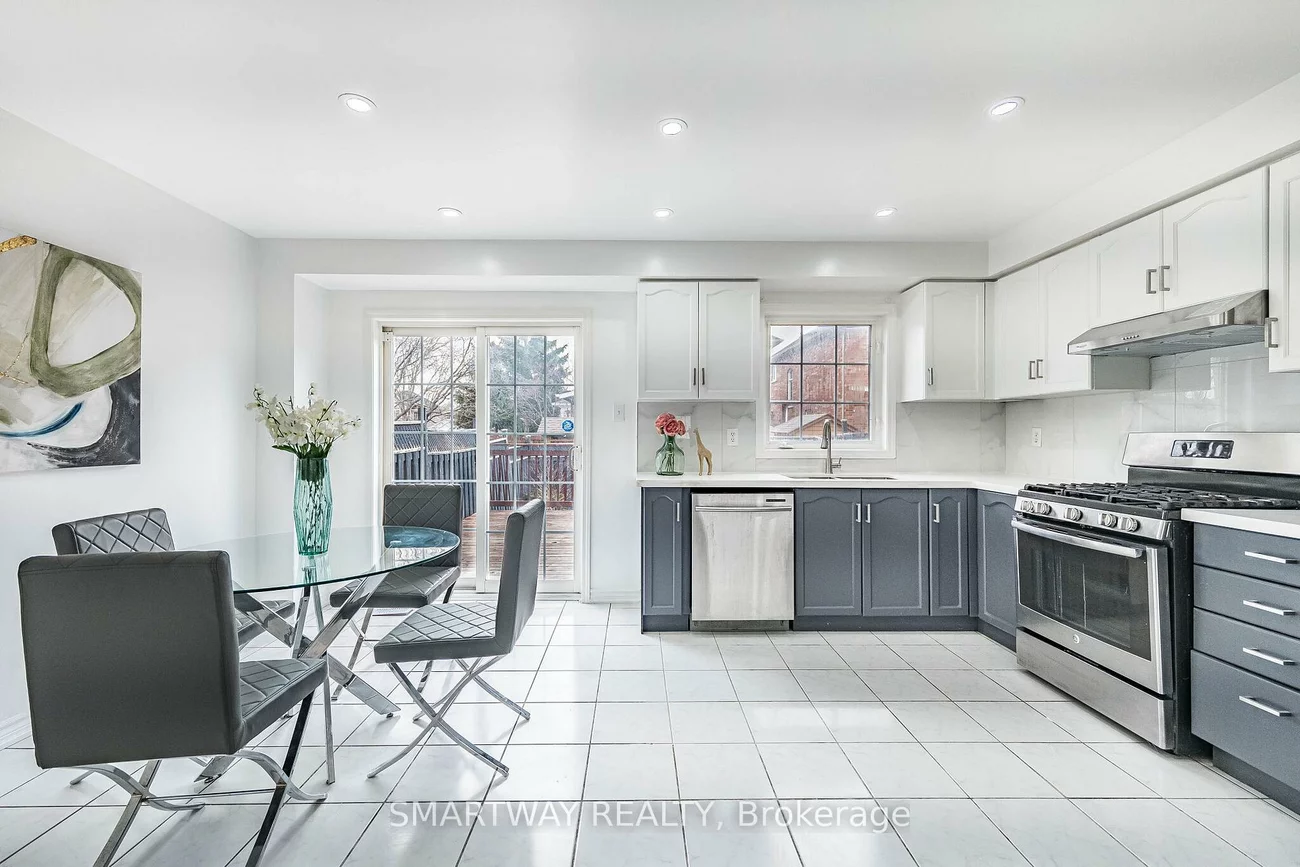 36, Native, Fletcher's Creek Village, Brampton