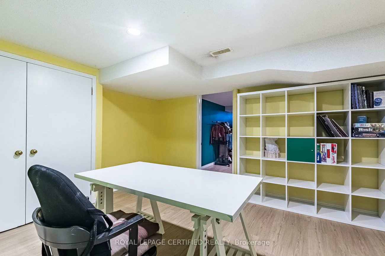 48, Fernbrook, Snelgrove, Brampton