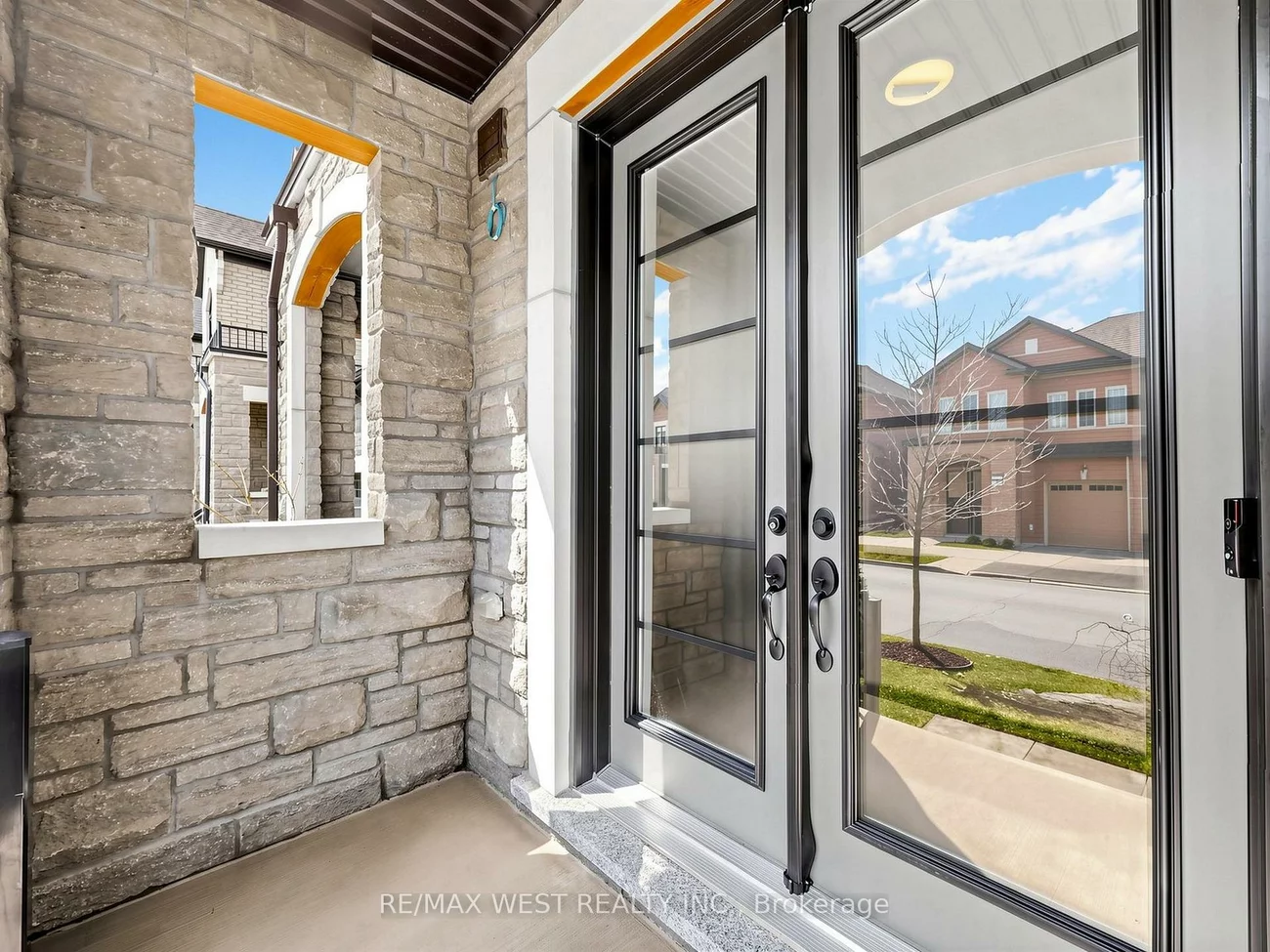 32, Angelfish, Northwest Brampton, Brampton