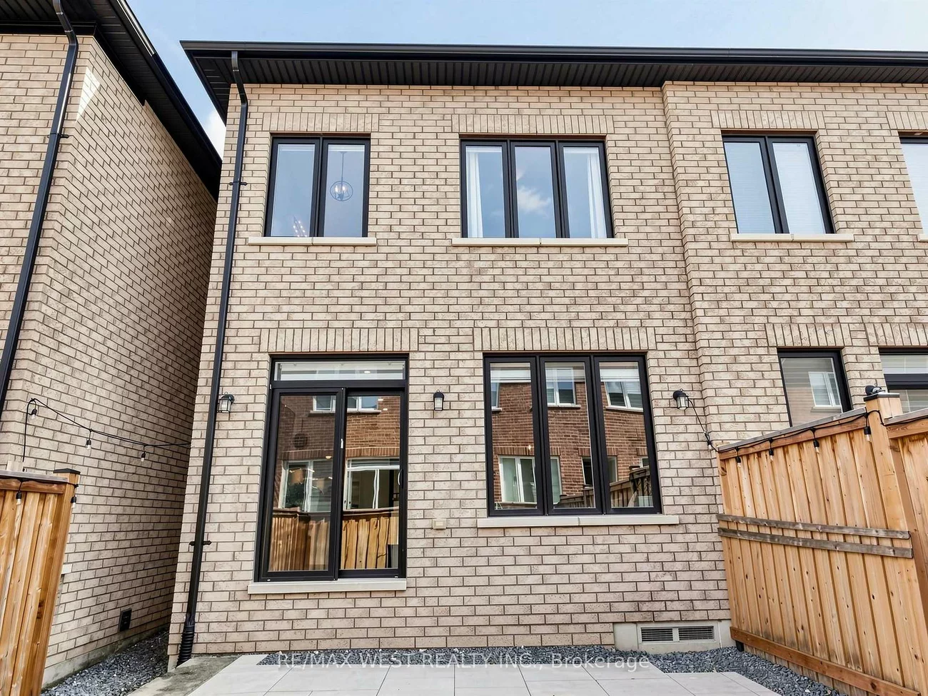 32, Angelfish, Northwest Brampton, Brampton
