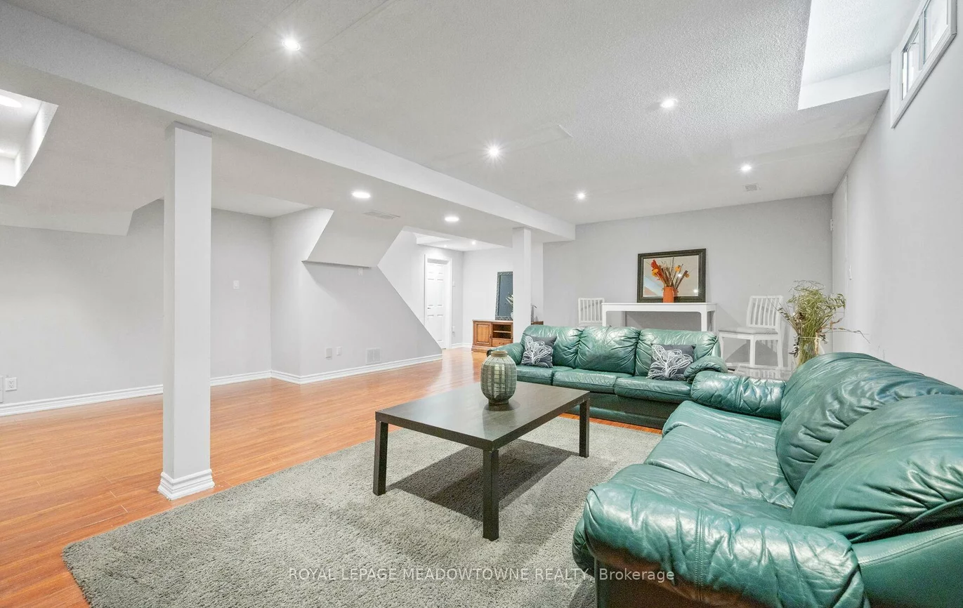 16, Cox, Northwood Park, Brampton