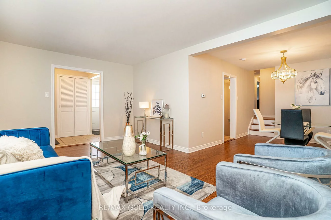 27, Davenport, Southgate, Brampton