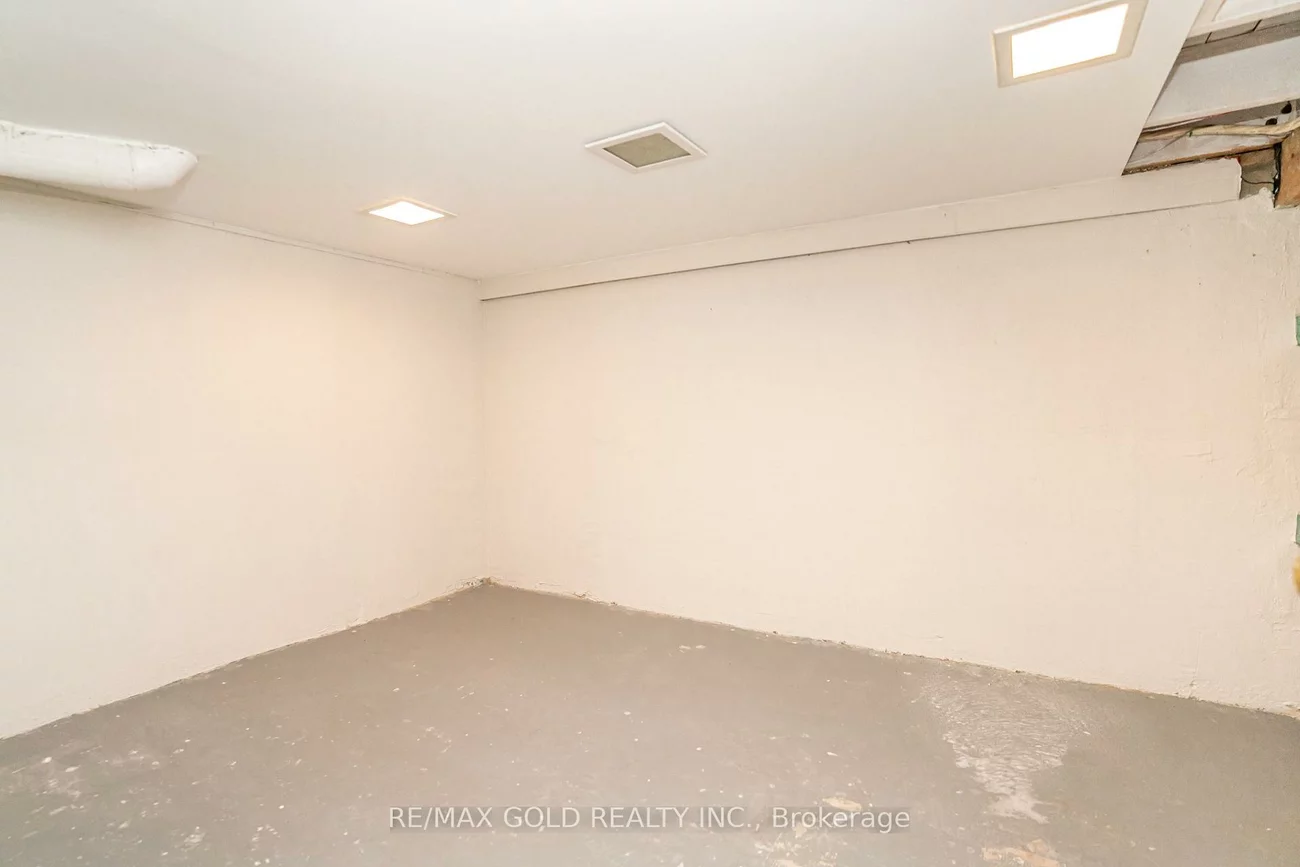 27, Davenport, Southgate, Brampton