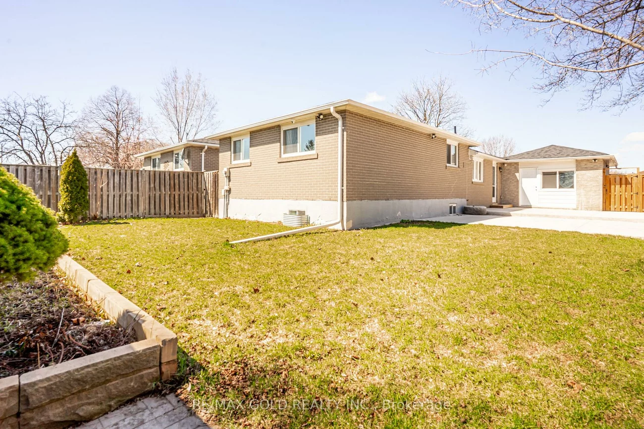 27, Davenport, Southgate, Brampton