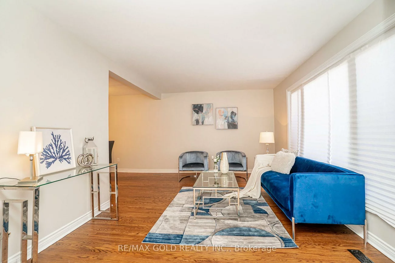 27, Davenport, Southgate, Brampton