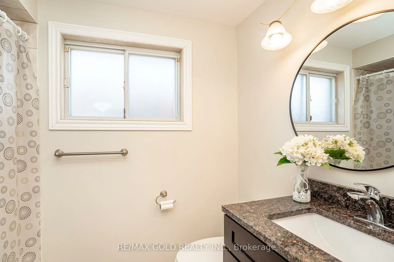 27, Davenport, Southgate, Brampton