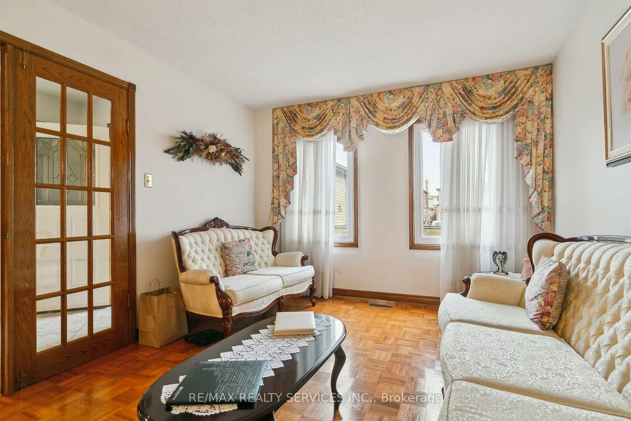 247, Vodden, Brampton West, Brampton