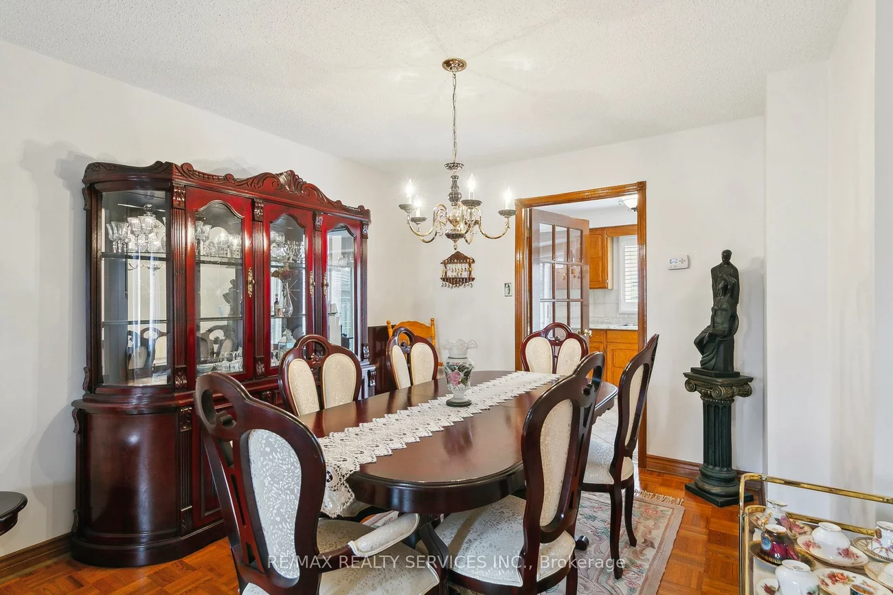 247, Vodden, Brampton West, Brampton