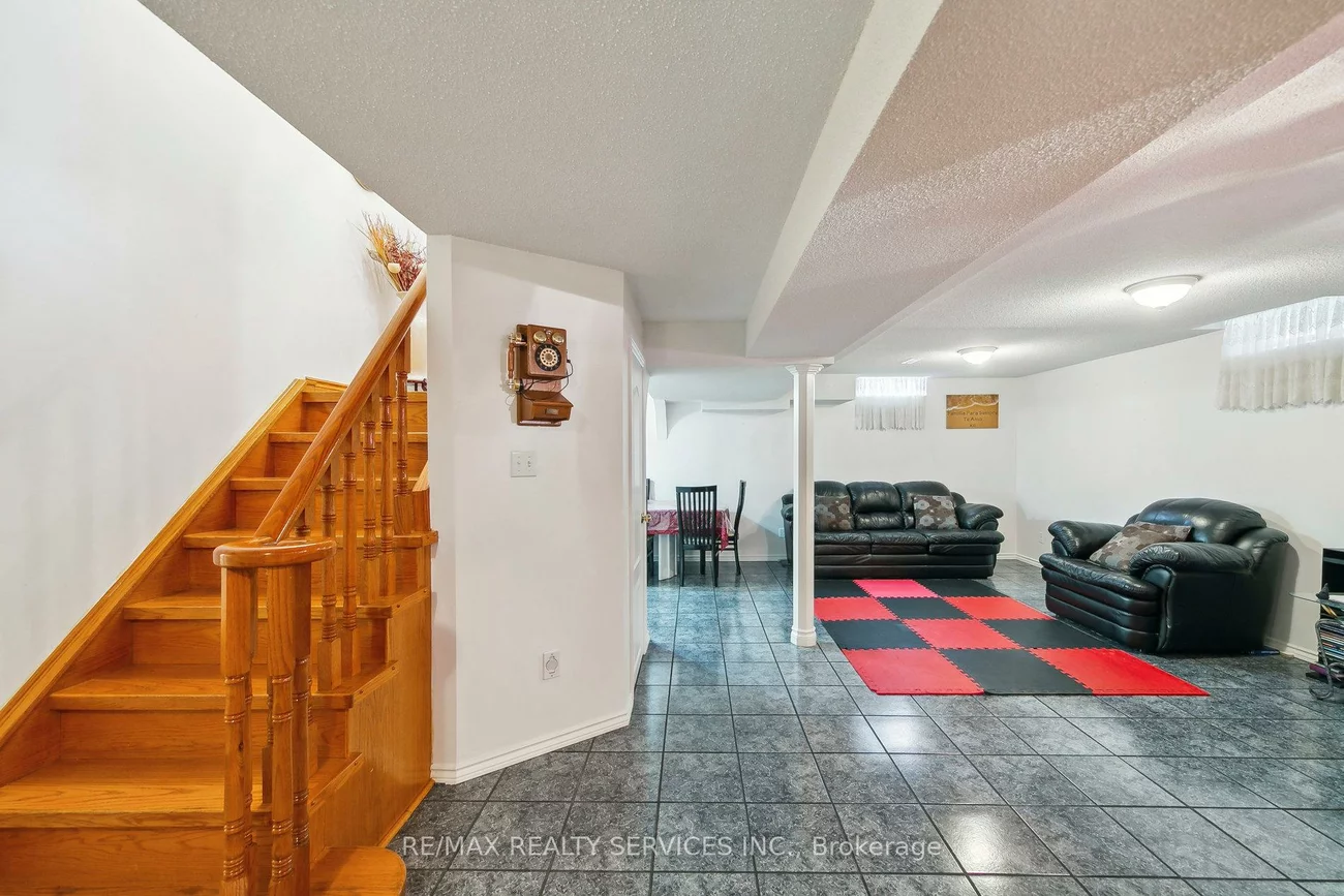 247, Vodden, Brampton West, Brampton