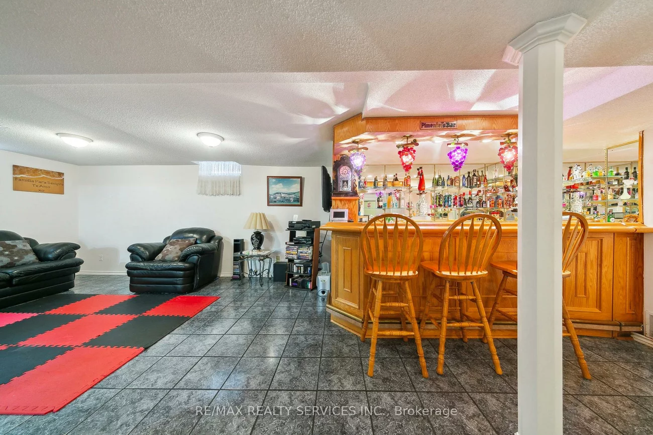 247, Vodden, Brampton West, Brampton
