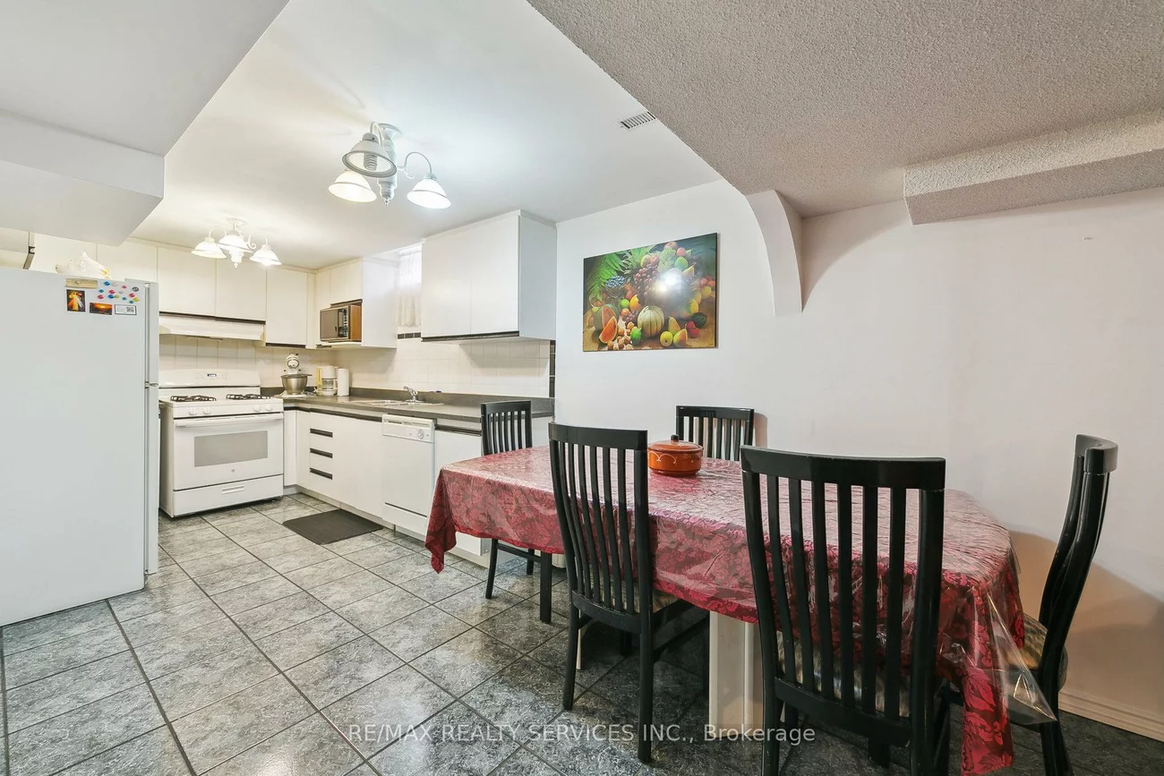 247, Vodden, Brampton West, Brampton