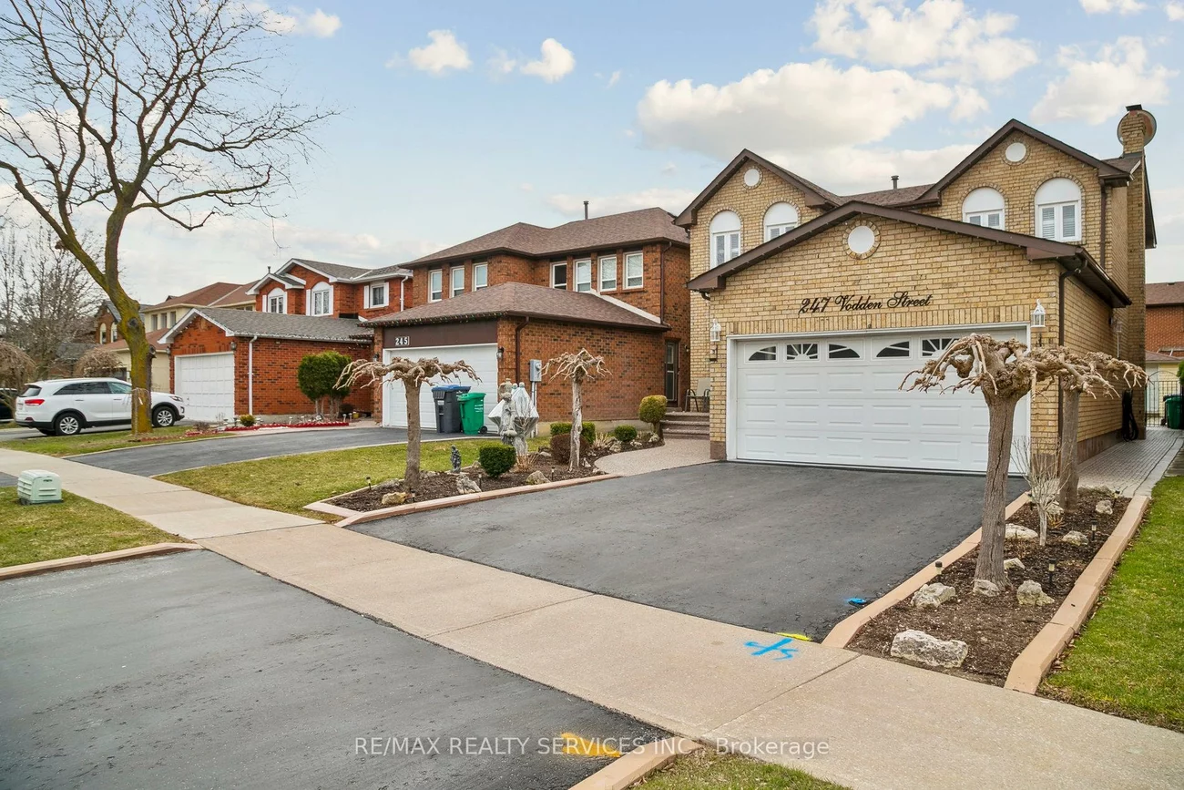 247, Vodden, Brampton West, Brampton