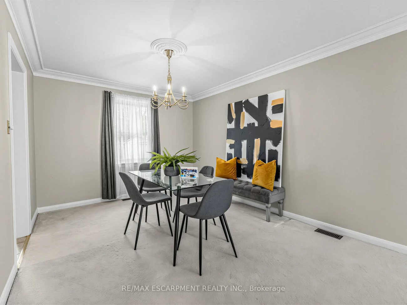 33, Mill, Downtown Brampton, Brampton