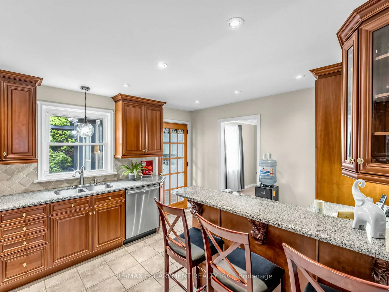 33, Mill, Downtown Brampton, Brampton