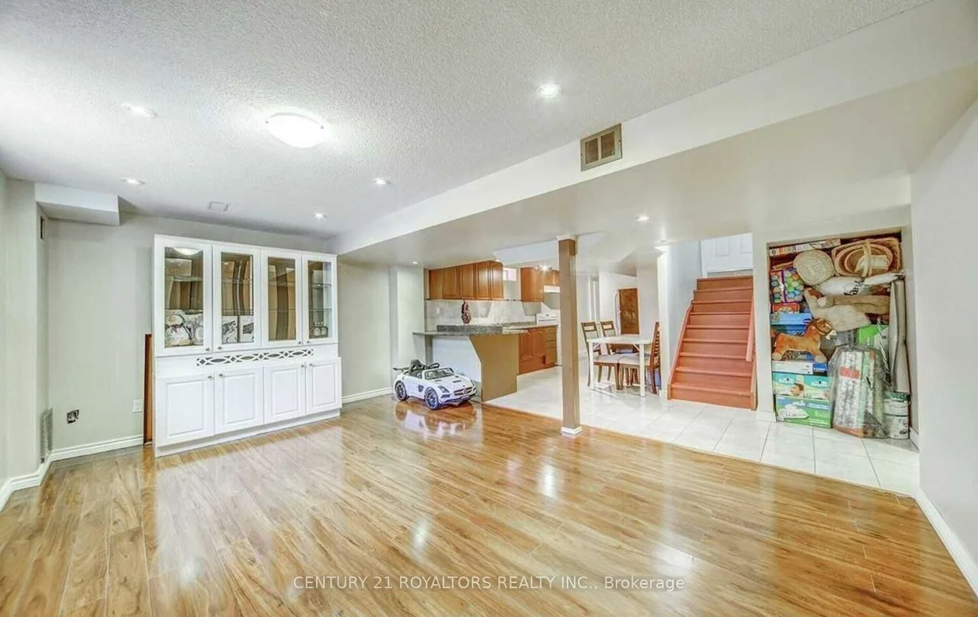 5, Farthingale, Fletcher's Meadow, Brampton