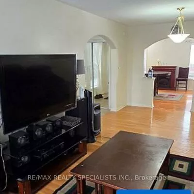 35, Triple Crown, Gore Industrial North, Brampton