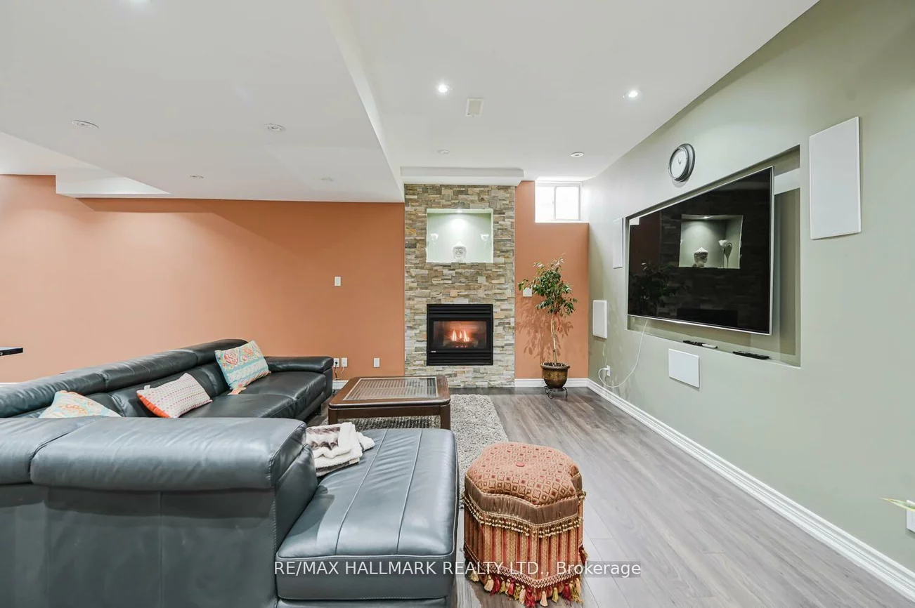 46, Lisson, Credit Valley, Brampton