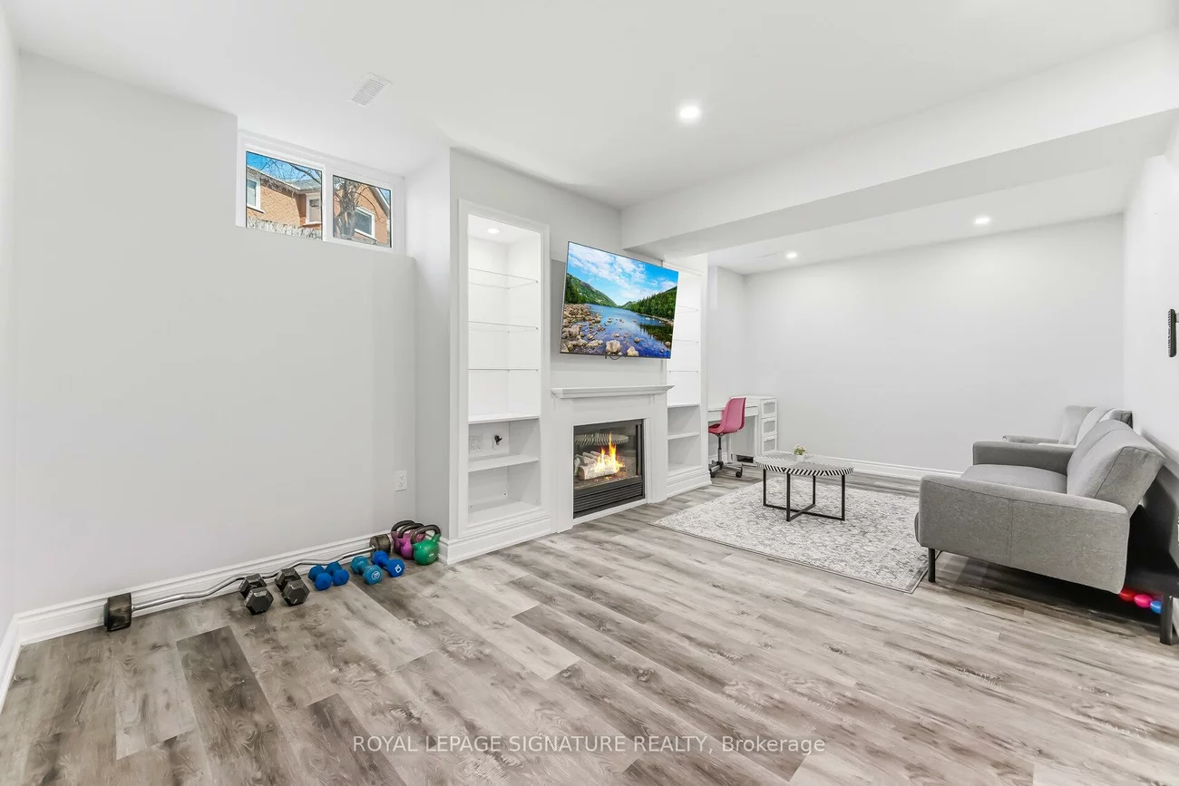 34, Lorraine, Westgate, Brampton